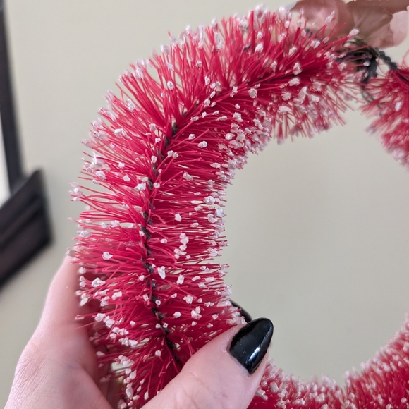 Vintage Bottle Brush Festive Red Holiday Wreath with Silver Accents - Picture 7 of 7